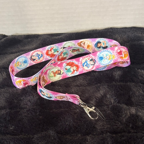 Disney Princess Lanyard key/card holder - Picture 2 of 4